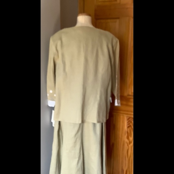 TAN FULLY LINED WHY NY DRESS - Picture 3 of 7